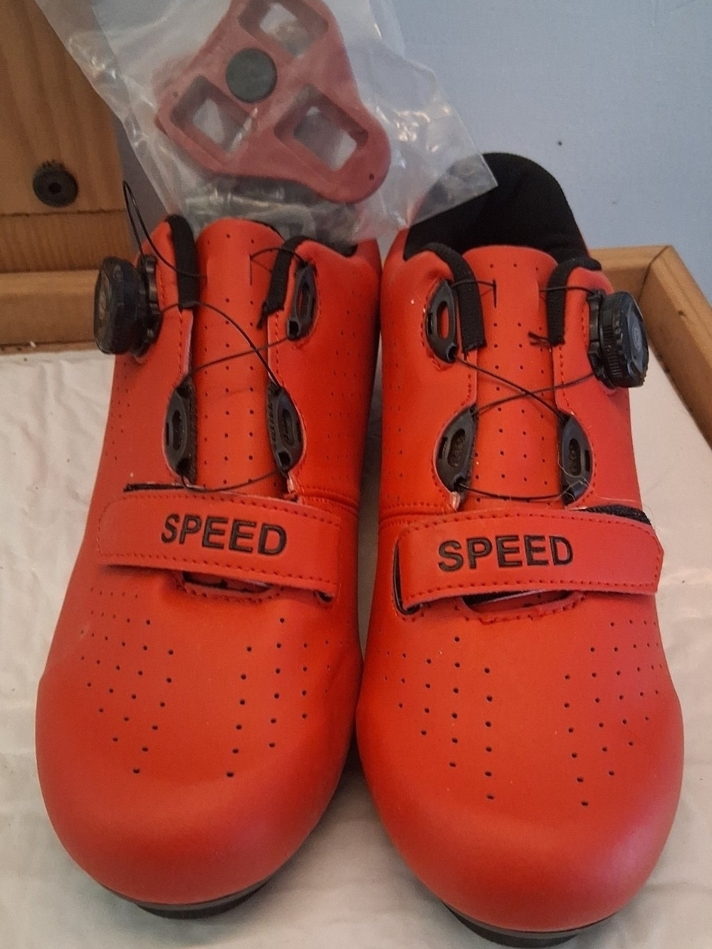 Speed  Cycling Shoes - Bright Red